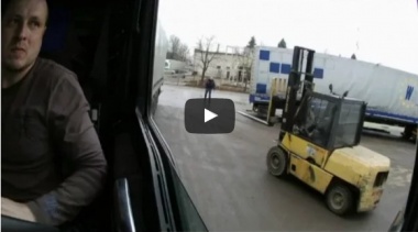 Движение задним ходом на фуре.